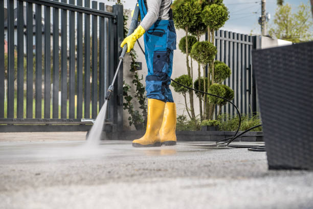 Best Pool Deck Cleaning  in Riverton, NJ